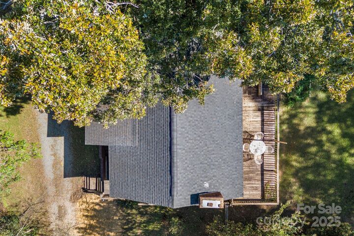 Property Photo: 615 W Park Drive NC 28112