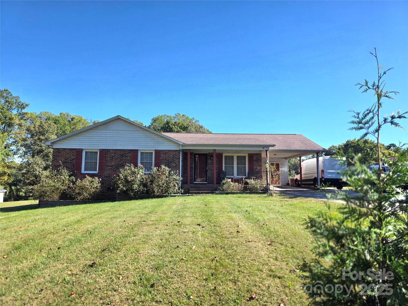 Property Photo:  222 Kiser Road  NC 28016