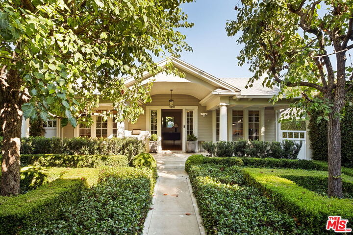 1438 N Orange Grove Ave  West Hollywood CA 90046 photo
