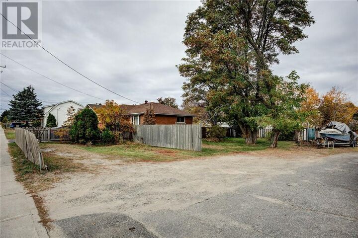 Property Photo:  3345 Falconbridge Highway  ON P3L 1E4 