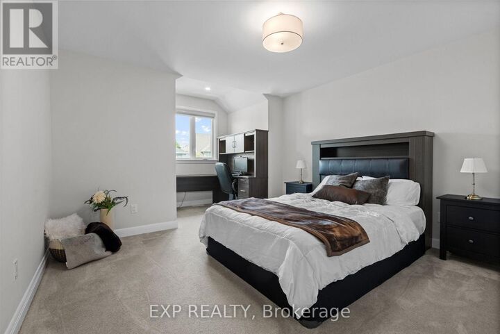 Property Photo: 25 Stanhope Court ON K2J 6S2