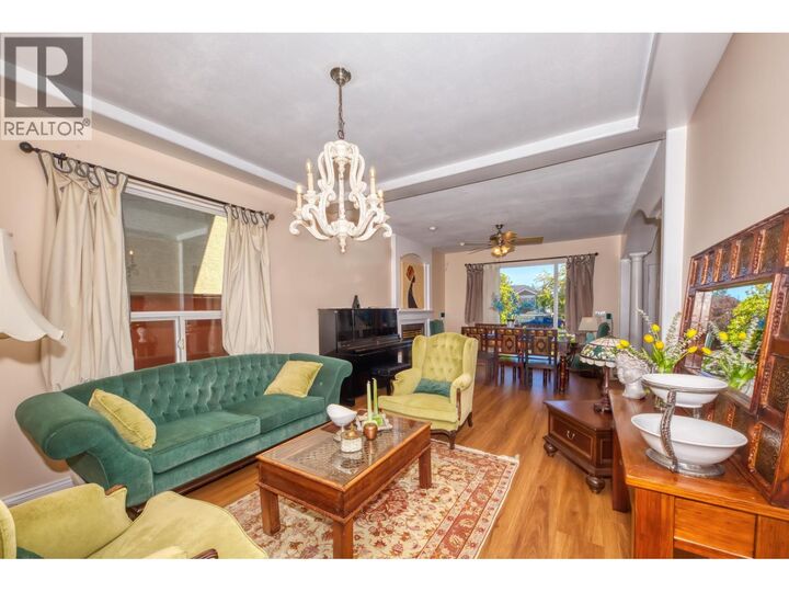 Property Photo: 826 East 13th Street BC V7L 2M9