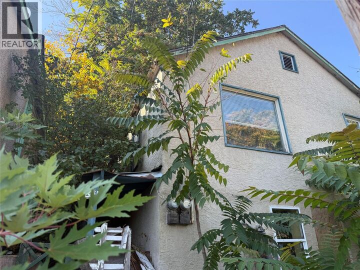 Property Photo:  1414 Ash Street  BC V1R 3Y7 