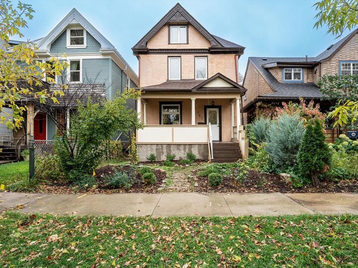 143 Walnut Street  Winnipeg MB R3G 1P2 photo
