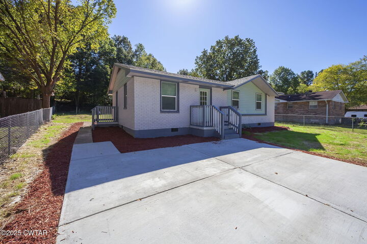 Property Photo: 22 Currie Avenue TN 38301