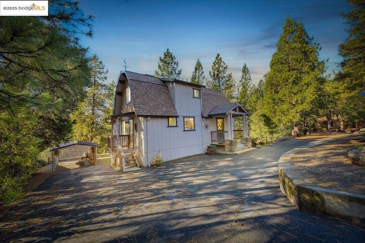 Property Photo:  18541 Wawona Dr.  CA 95321 