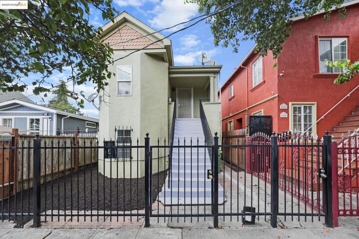 Property Photo: 1311 87th Ave CA 94621