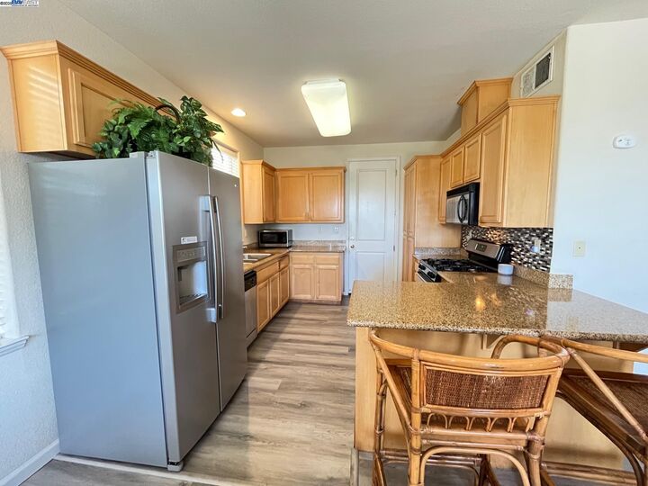 Property Photo: 769 Bartlett Avenue CA 94541