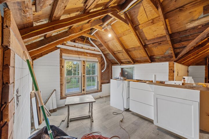 Property Photo: 198 E 1st Avenue FL 32536