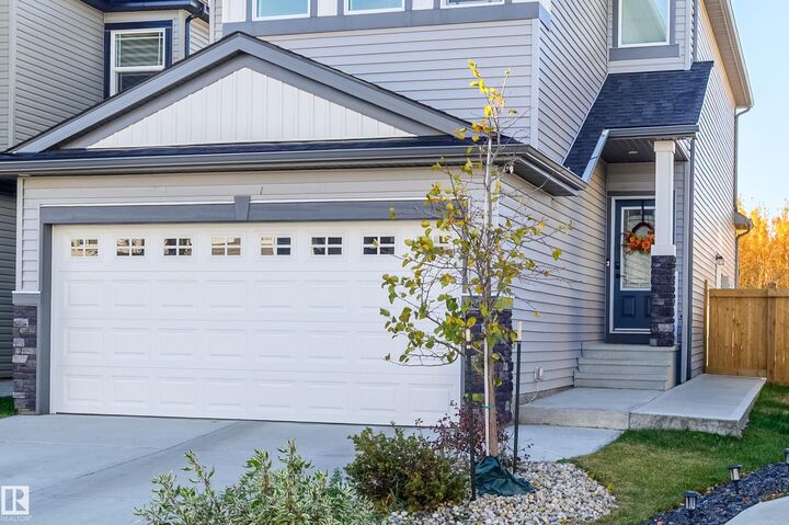 Photo de la propriété: 6547 175 Avenue NW AB T5Y 4B3