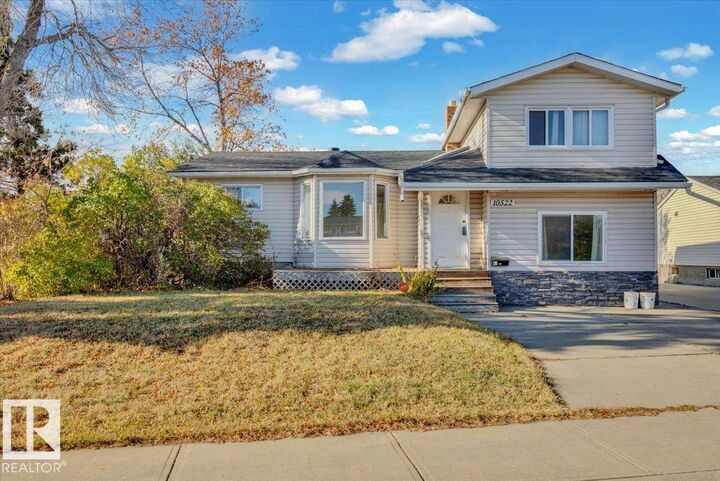 Property Photo:  10522 161 Street NW  AB T5P 3J7 