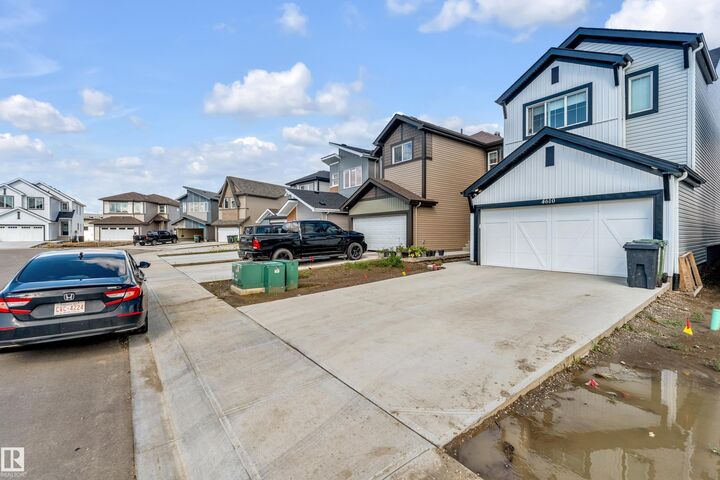 Property Photo:  4610 72 Avenue  AB T4X 3B1 