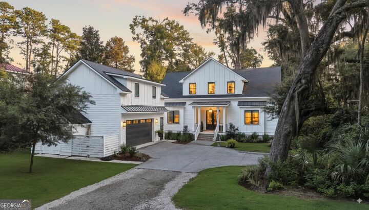 Property Photo:  822 Dancy Avenue  GA 31419 