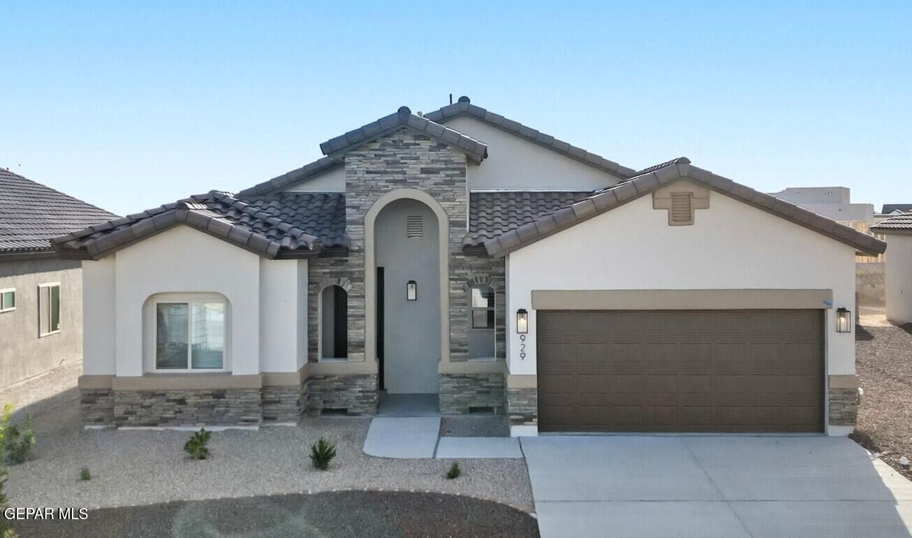 Property Photo:  780 Paseo Dulce Avenue  TX 79928 