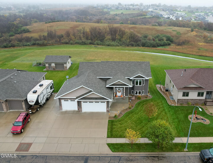 1708 Canyon Road SW  Mandan ND 58554 photo