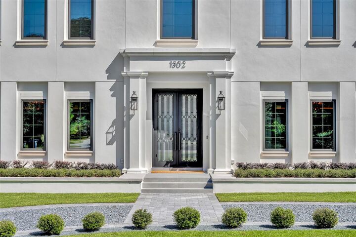 Property Photo:  1302 Raintree Place  FL 32789