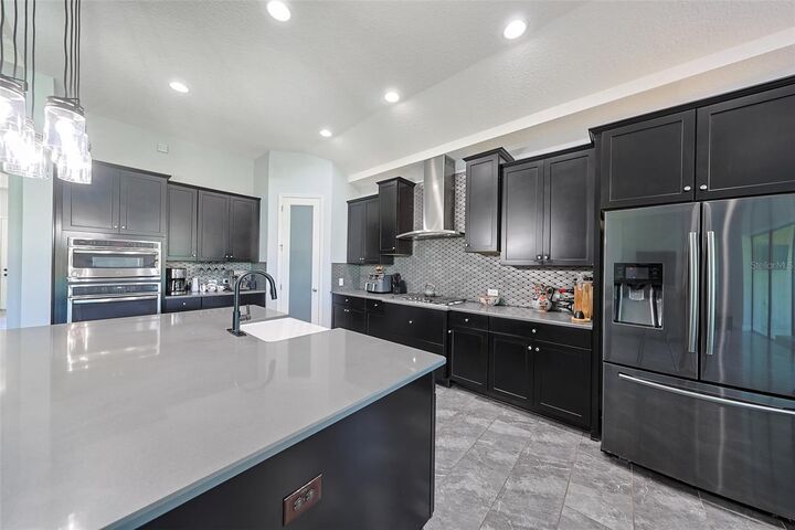 Property Photo: 6506 Maiden Sea Drive FL 33572