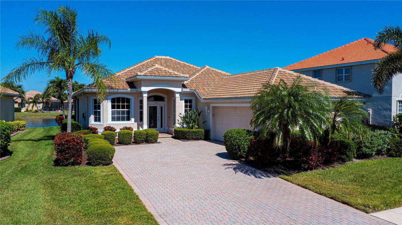 Property Photo: 11819 Granite Woods Loop FL 34292