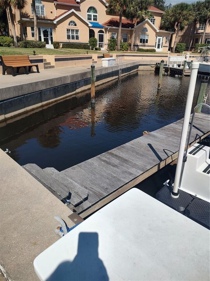 Property Photo:  35C Marina Point Place 35C  FL 32137 