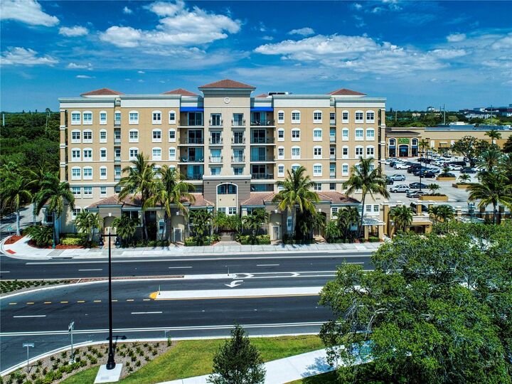 Property Photo: 1064 N Tamiami Trail 1209 FL 34236