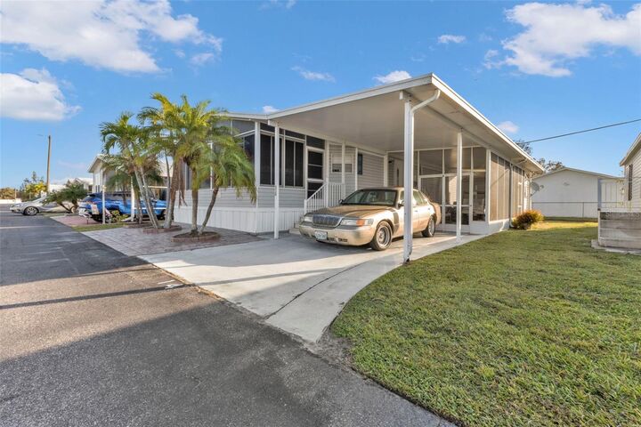 Property Photo: 10100 Burnt Store Road 14 FL 33950
