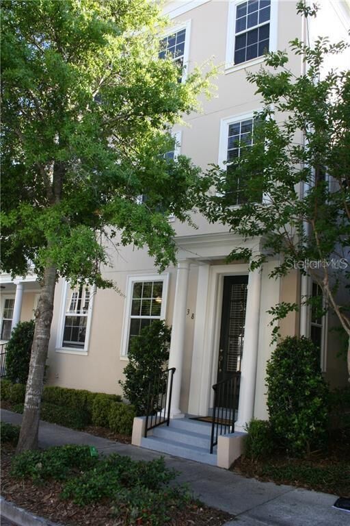 Property Photo: 1438 Chatfield Place FL 32814