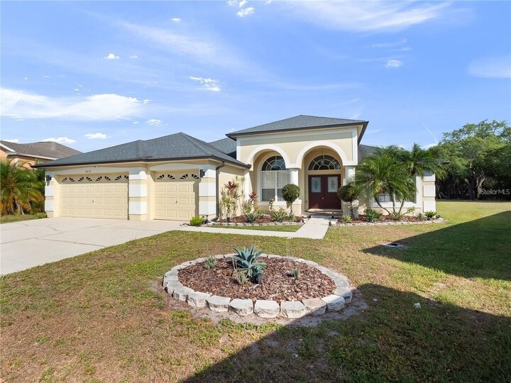 Property Photo: 4633 Huron Bay Circle FL 34759