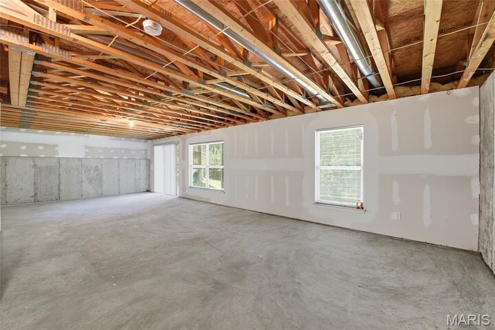 Property Photo:  2715 Royal Oak Drive  MO 63049 