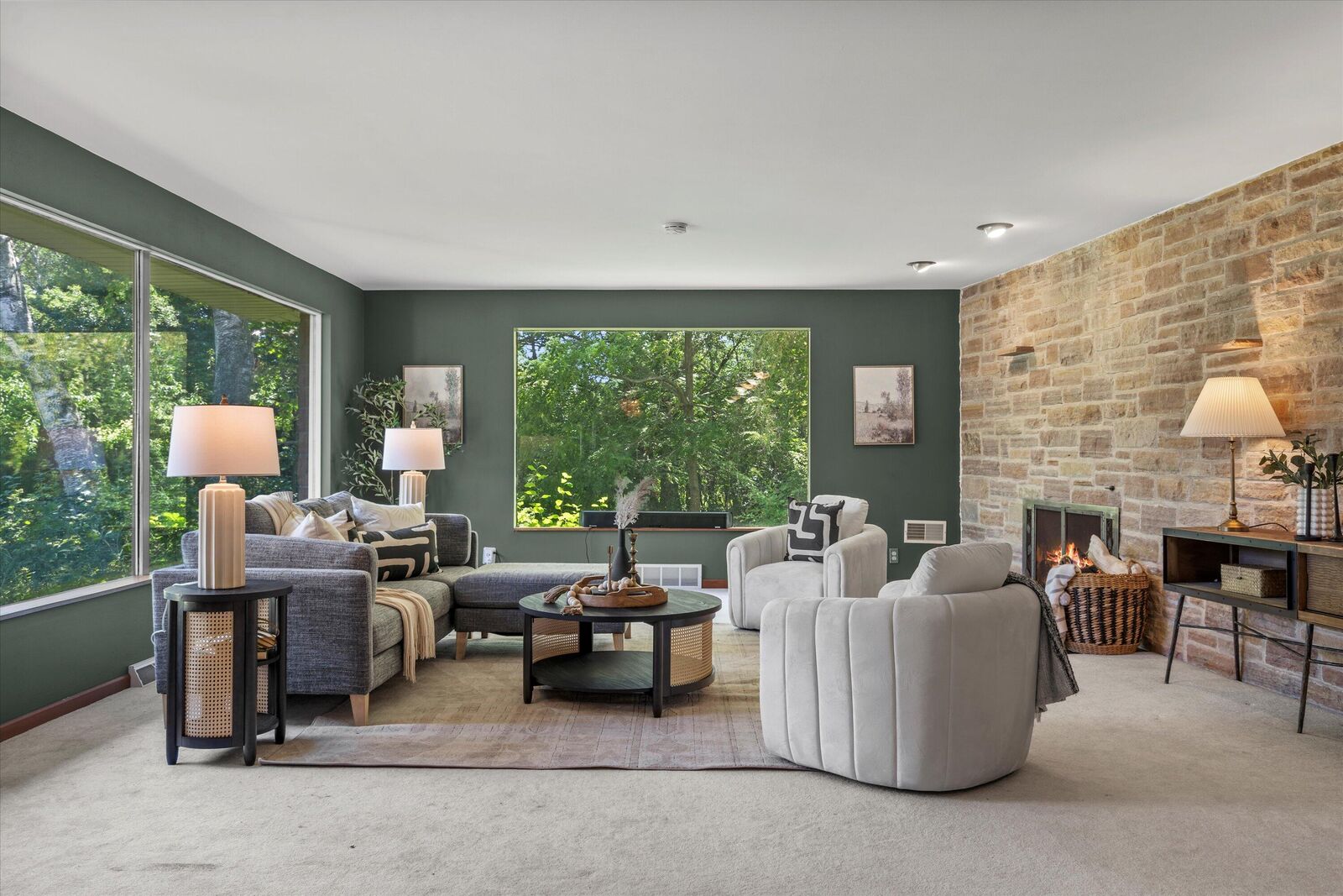 Property Photo: 2416 W Dean Ct WI 53217