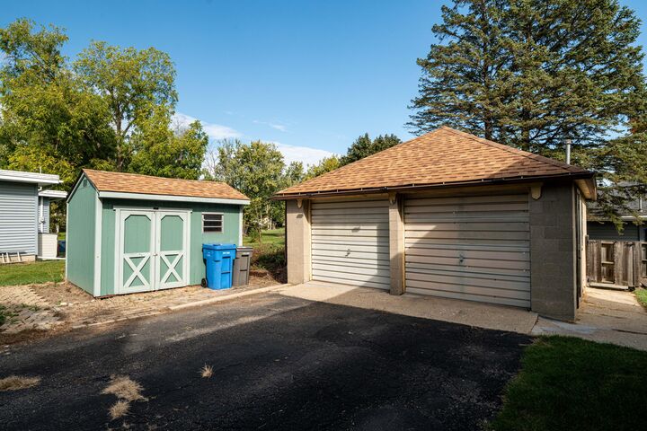 Property Photo: 1401 N Second St WI 53098