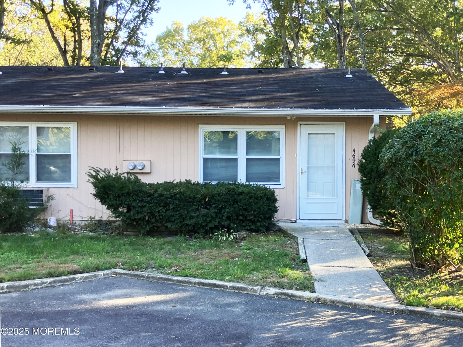 Property Photo:  469A Thornbury Court  NJ 08701