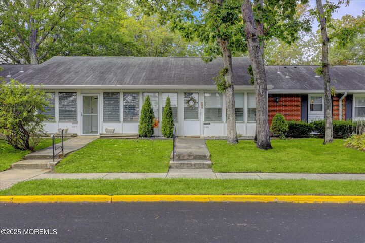 113 Edinburgh Lane B  Lakewood NJ 08701 photo