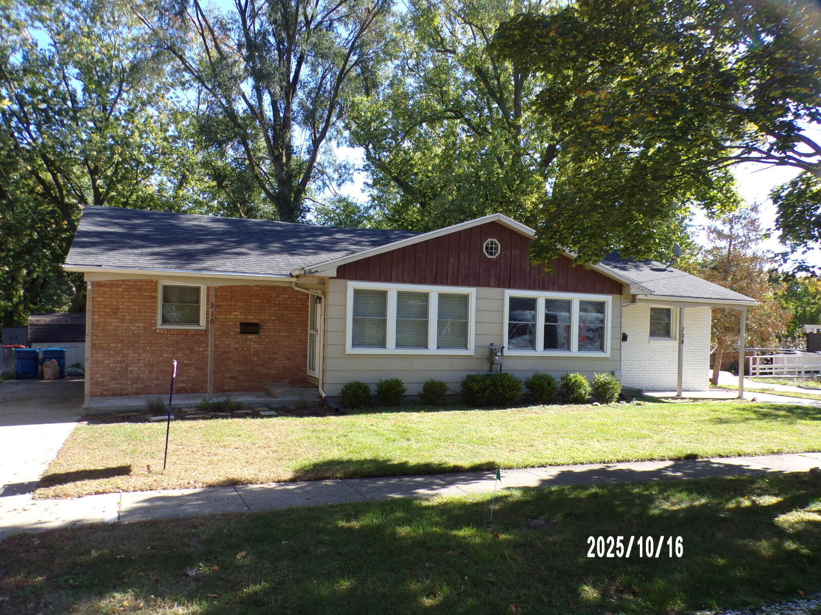 Property Photo: 210 N Division Street MI 49456
