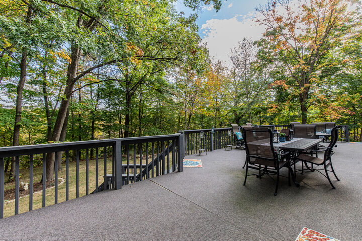Property Photo: 2555 Ridgefield Road IL 61356