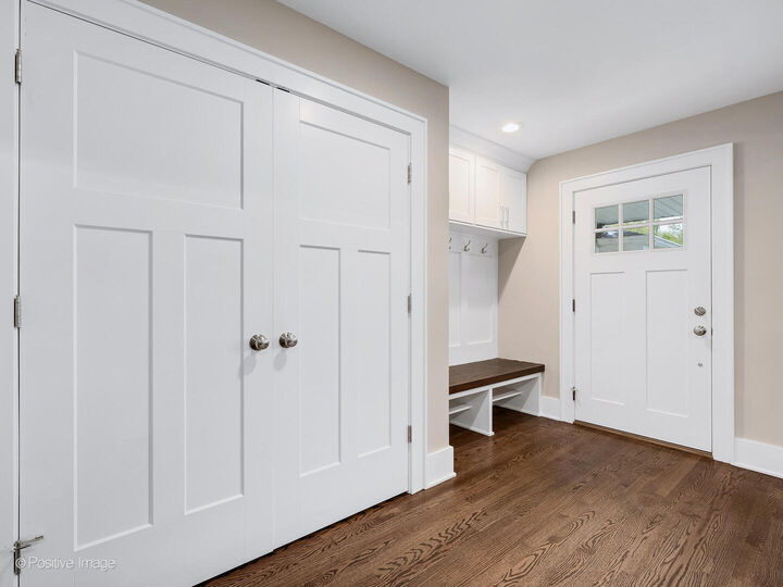 Property Photo: 246 N Jackson Road IL 60514