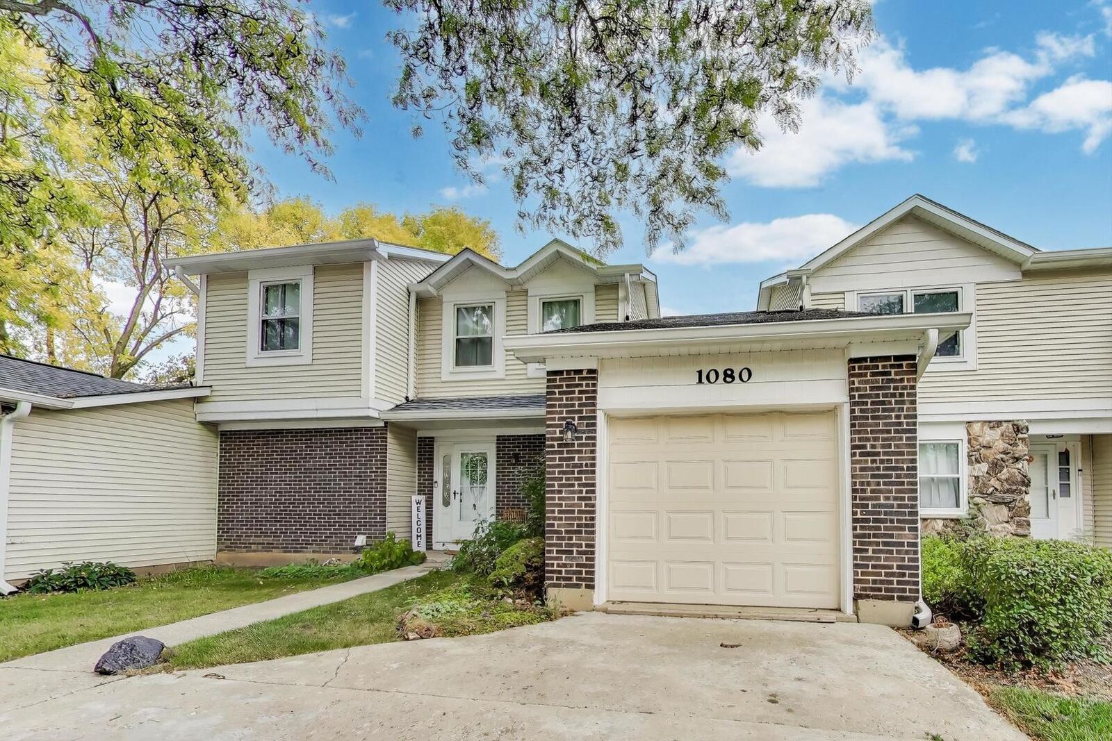 Property Photo: 1080 Colony Lake Drive IL 60194