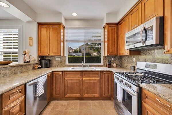 Property Photo: 206 Via Vicini CA 92688