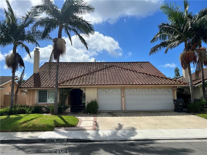 Property Photo: 10430 La Cebra CA 92708