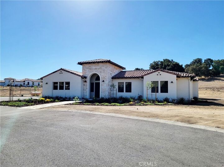 Property Photo: 8716 San Rafael Road CA 93422