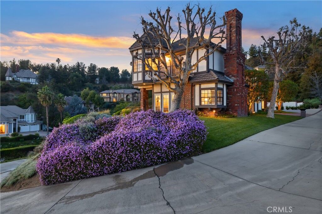Property Photo: 318 N Terrace View Drive CA 91016