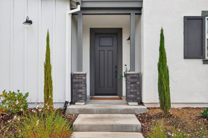 Property Photo: 3156 Sunny Gate Lane CA 95630
