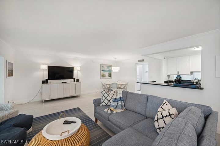 Property Photo: 222 Harbour Drive 312 FL 34103