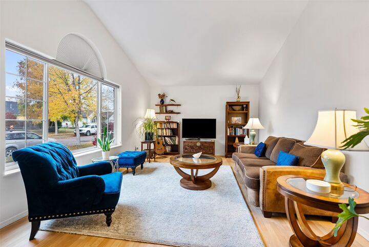 Property Photo: 2630 Stratford Lane MT 59808