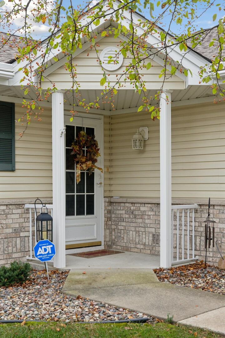 Property Photo: 824 Woodland Drive MN 55115