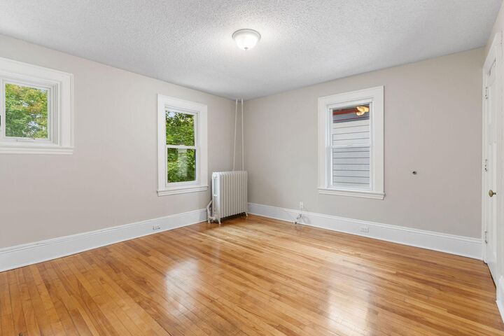 Property Photo: 2505 Pleasant Avenue MN 55404