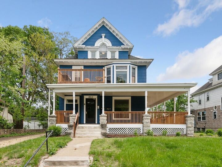 Property Photo:  2613 Bryant Avenue S  MN 55408 