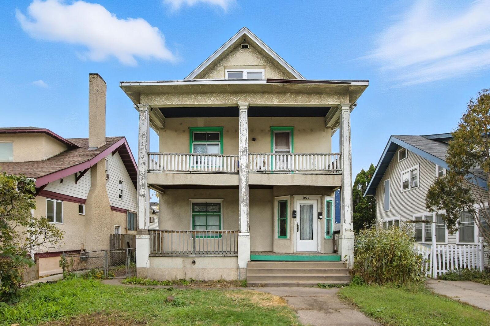 Property Photo: 3024 Portland Avenue MN 55407