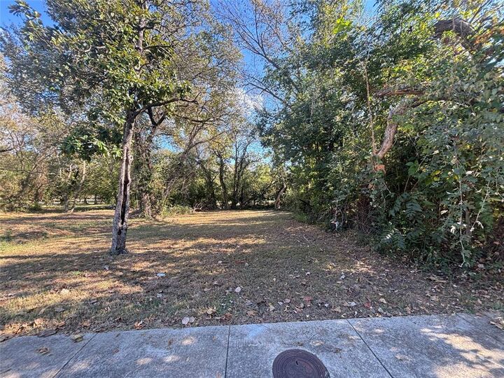 2850 Frost Avenue  Dallas TX 75215 photo