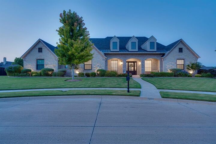 Property Photo: 2209 Lyons TX 76065