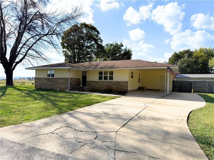 308 S Summit Street  Prairie Grove AR 72753 photo